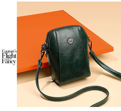 French shell shoulder bag, perfect for many styles. - VOTVO