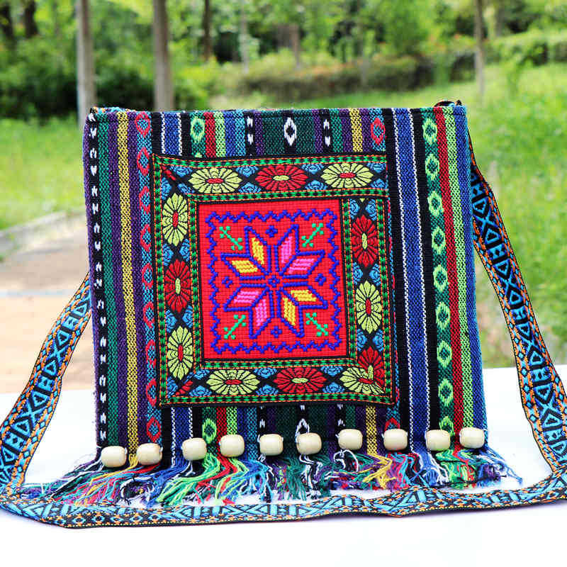 Folk Custom Shoulder Bag for Women – Vintage Embroidery Canvas Crossbody Bag